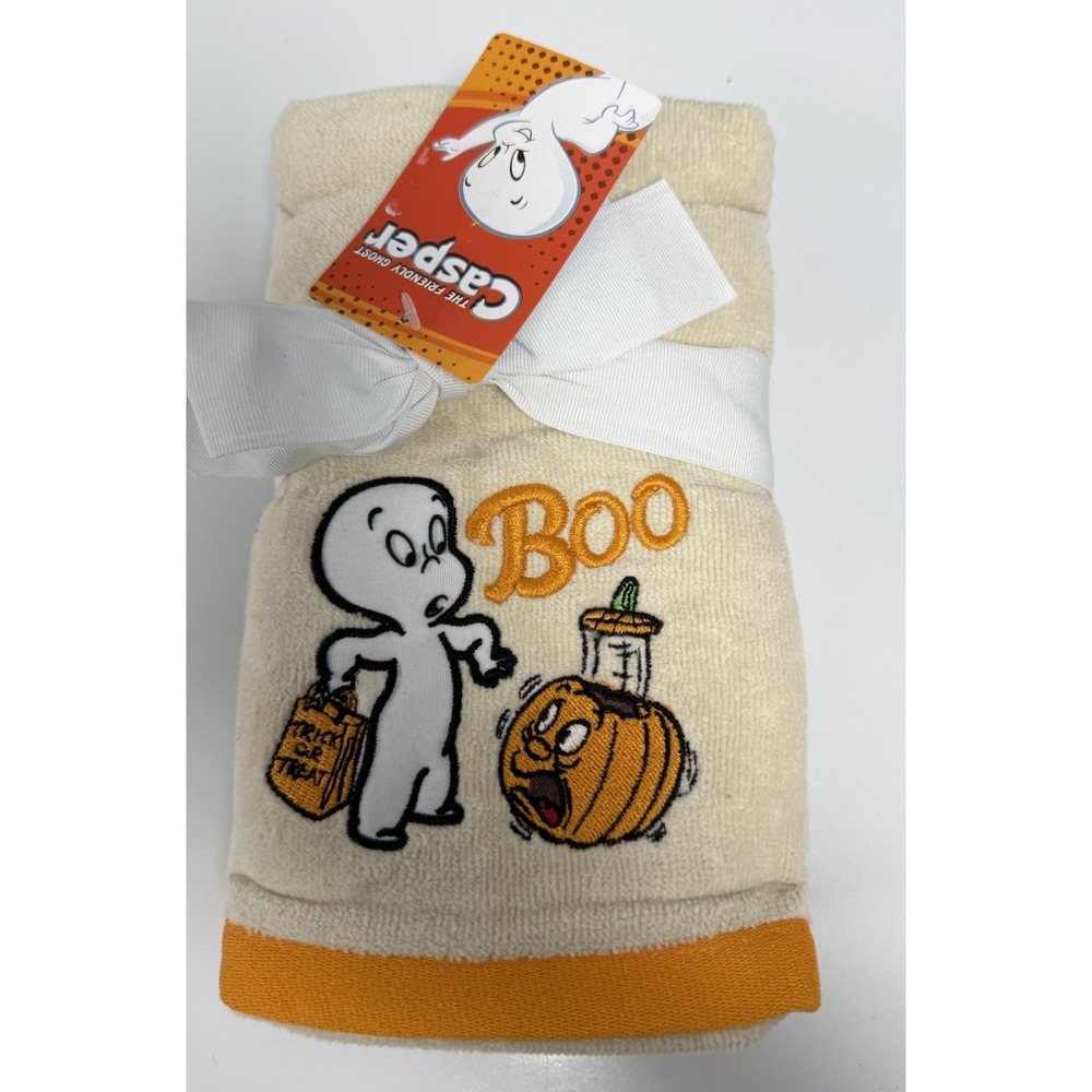 NWT Halloween Casper The Friendly Ghost Hand Towel Set Of 2 Cream Towels